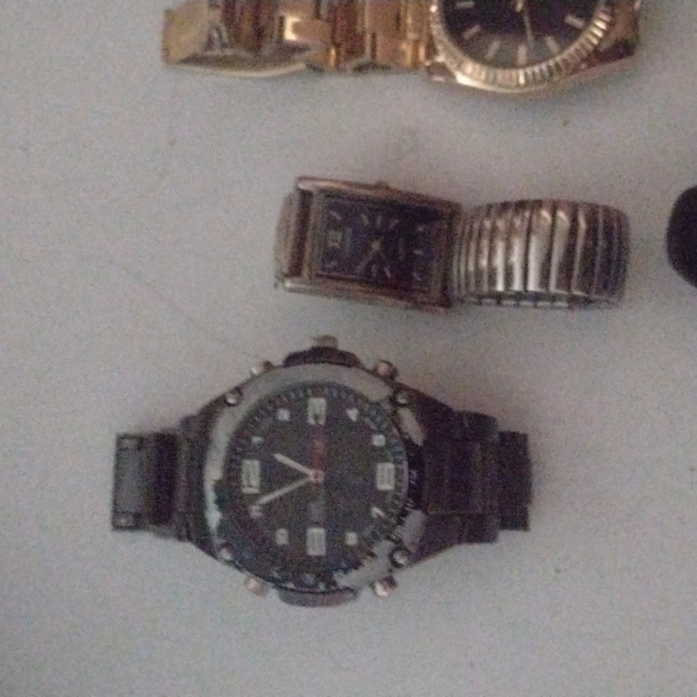 Men's Watch Lot(Assorted) - Picture 3 of 4